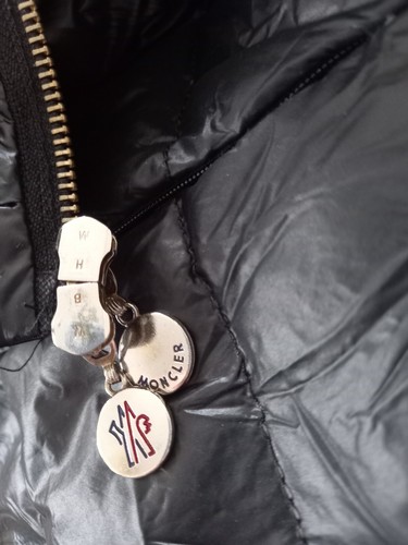 Moncler Women Down Hooded Black Pre-Owned Jacket Size 3 - Picture 16 of 24