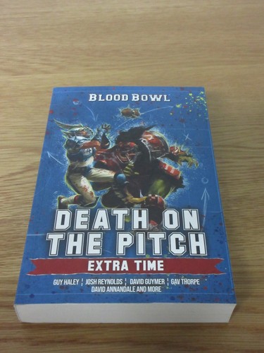 Blood Bowl - Varios libros y cómics de Warhammer raros - Imagen 5 de 22