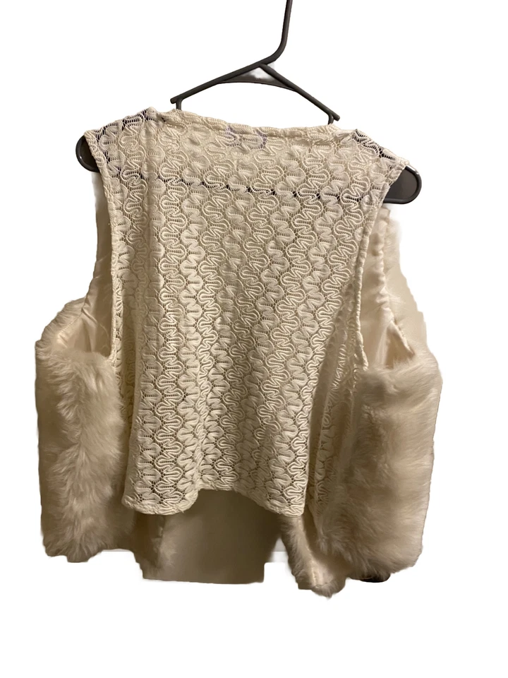 Loop 18 Vest Faux Fur Crochet 17 / 19 Short Ivory White - Image 4 of 4