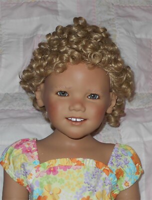 WEE 3 HEATHER Doll Wig SIZE 14-15.5 BLONDE Full Head of Short Curls & Bangs NWT