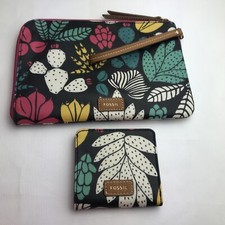 Fossil Multi-Color Floral Coated Canvas Corner Zip Clutch Wristlet  Wallet NEW