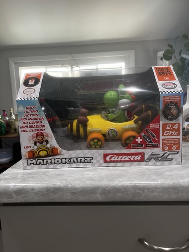 2020 Nintendo Carrera RC: Mario Kart Bumble V- Yoshi (2.4 GHz, Radio Remote Car) - Picture 2 of 5