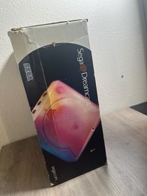 Sega Dreamcast with box (READ DESCRIPTION)