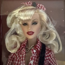 Dolly Parton Dreamin' In Gingham Doll Integrity Toys NRFB Actual Doll