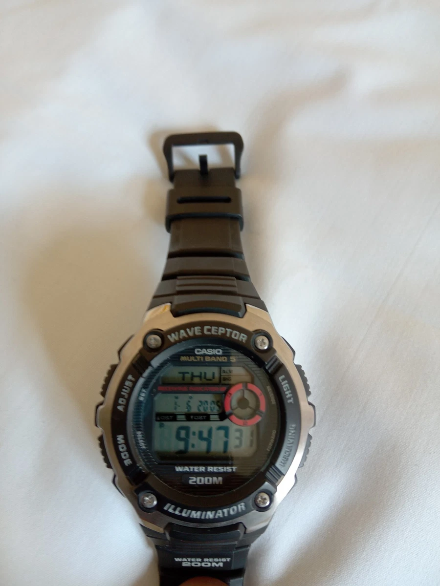 Casio Wave Ceptor Orologio Uomo Radiocontrollato – Digitale, Alimentazione Solare, 10 ATM, Ora Mondiale, Illuminazione LED Automatica