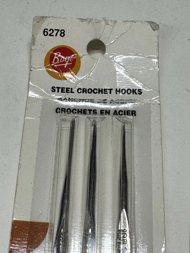 22 VTG Knitting Crochet Hook Mixed Estate Lot in Zipper Bag Boye Susan Bates USA - Image 2 of 4