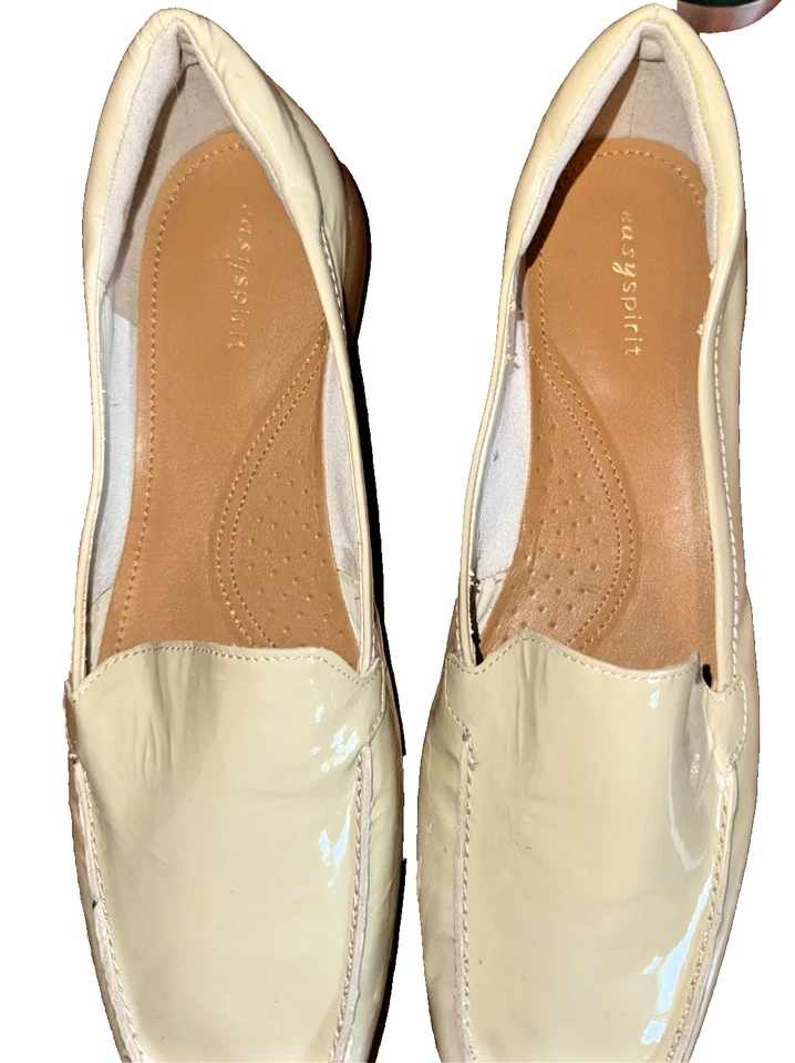 Easy Spirit 漆皮乐福鞋 - 女式 11 码 - 经典奶油色/裸色平底鞋 — 第 2/4 张图片