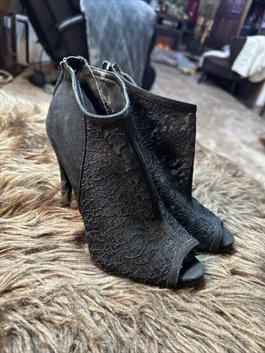 Guess Peep Toe High Heel Booties Womens Size 6 Lace Upper Shoes - Picture 3 of 12