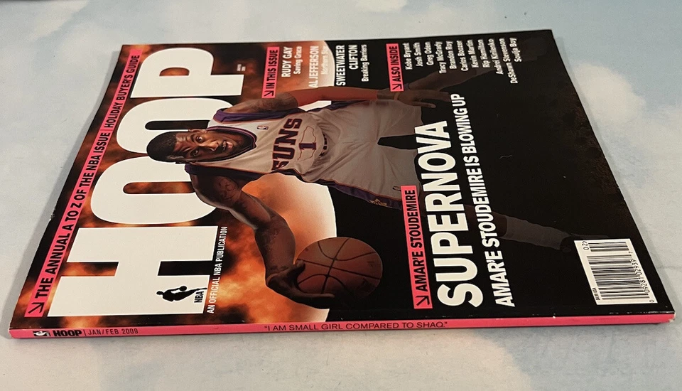 Revista Hoop enero/febrero 2009 Amare Stoudemire con póster de Tracy McGrady Foto 2 de 4