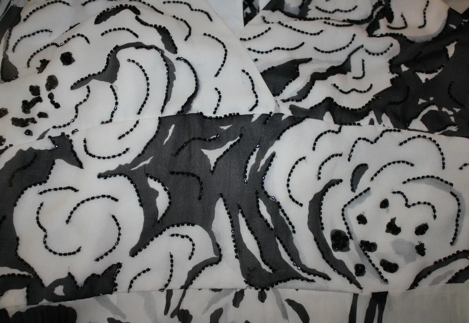 Kay Unger Black White Beaded Long Maxi Dress 6 Silk Halter Pleated Skirt - Image 4 of 4