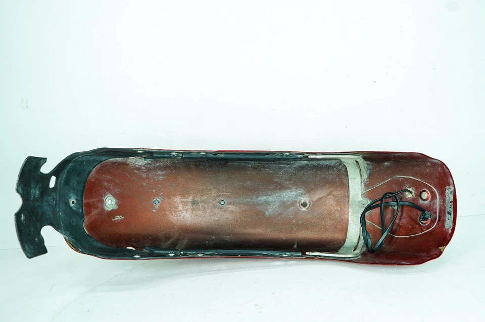 Guardabarros trasero Harley Sportster Custom 1200 13 OEM con luz trasera agrietada 1346 Foto 2 de 4