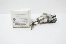 Allen Bradley 800TC-H3112A 30mm Keyed Selector Switch 2 Pos