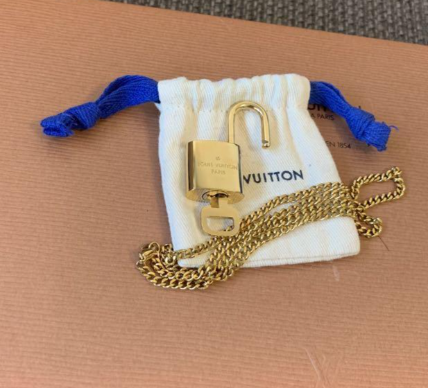 Louis Vuitton ゴールドチェーンロック 25cm Louis Vuitton ゴールド