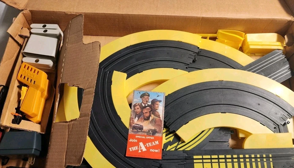 30 peças vintage 1983 Tyco The A-Team conjunto de caça-níqueis de corrida de ação Leia a descrição  - Imagem 3 de 4