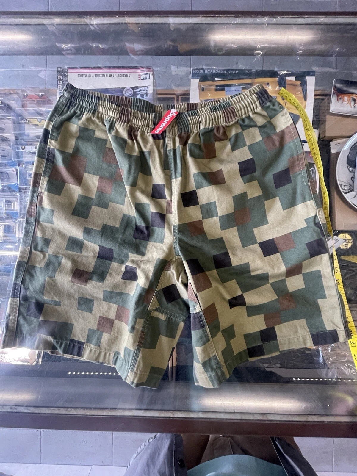 Short FW20SH7 Supreme en sergé camouflage numérique taille L automne/hiver 20