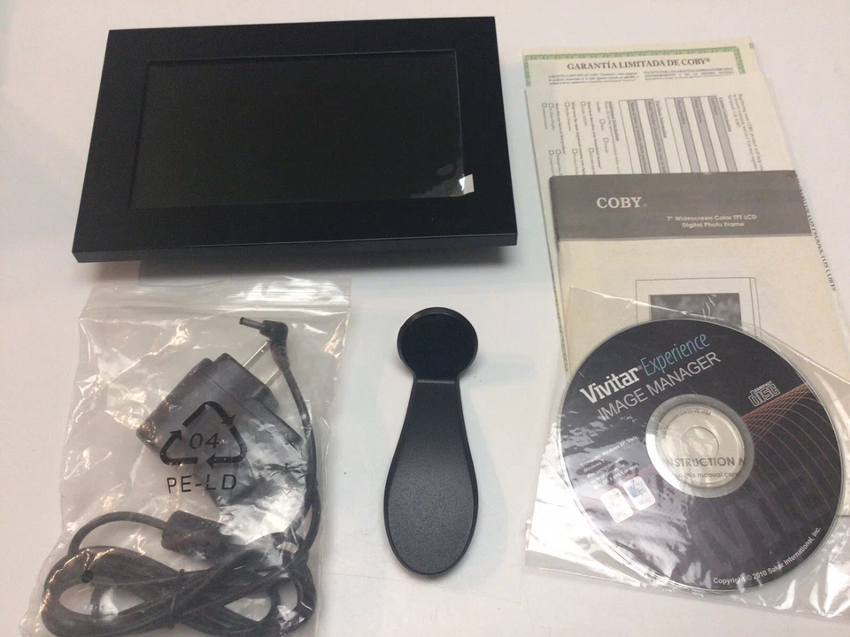 COBY DP700 BLK 7" WIDESCREEN DIGITAL PHOTO FRAME - Image 2 of 4