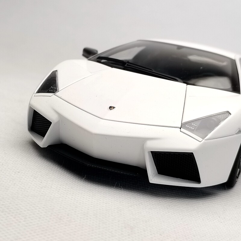 AUTOart Lamborghini Reventón ホワイト 1/18 1/18 AUTOart Lamborghini Reventon (Matt White) Diecast Car