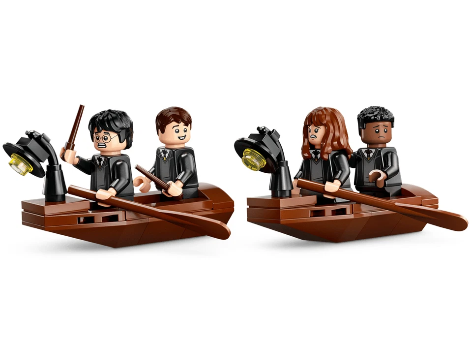 LEGO Harry Potter 76426 Hogwarts Castle Boathouse, photo 3 of 5