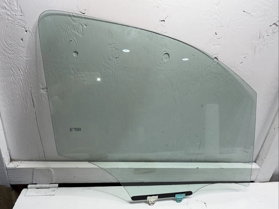 Nissan NV200 2013-2021 puerta delantera derecha pasajero vidrio OEM Foto 2 de 4