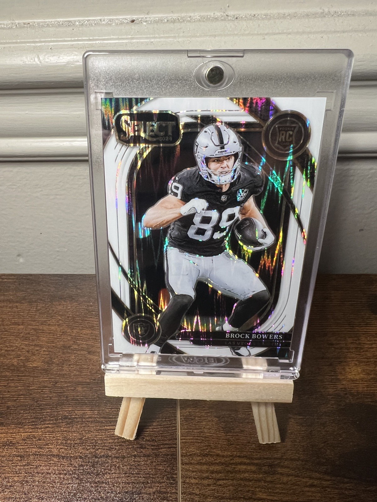 2024 Brock Bowers Select White Shock /199 Club Level