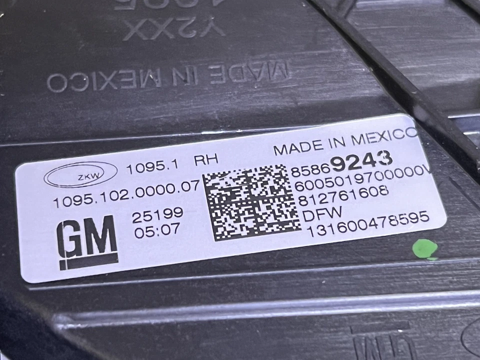 Chevrolet Corvette 2025 faro lado derecho del pasajero LED OEM 85869243 Foto 4 de 4