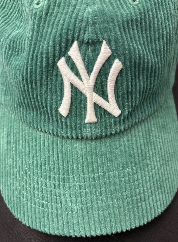 New York Yankees Sombrero Gorra Correa Trasera Para Hombres Verde MLB Béisbol Pana Papá Sombrero Foto 2 de 4