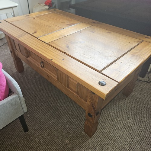 used solid wood coffee table 60 X 100 X 45 cm. Drawer 35 cm. Vintage