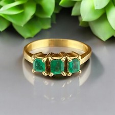 Petite Vintage 18K Yellow Gold Square Cut 0.42ctw Natural Emerald Ring Size 6.75
