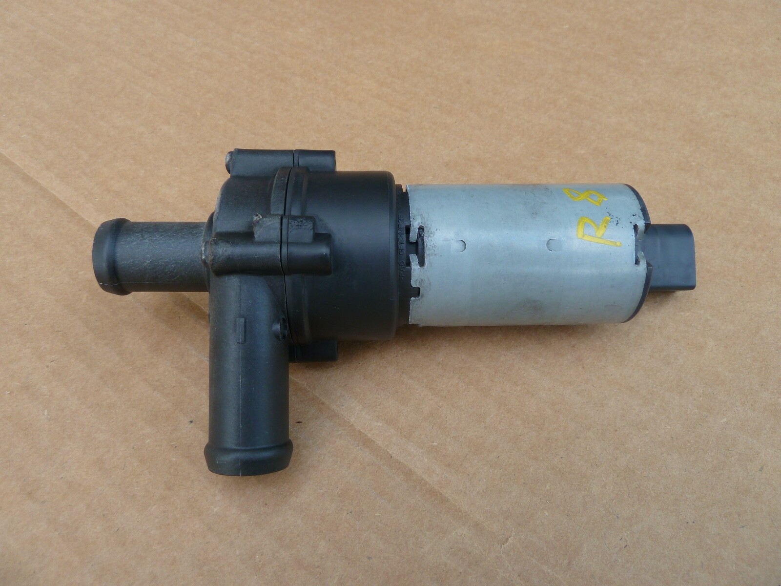 Lamborghini Gallardo Audi R8 V10 Auxiliary Water Pump Secondary Module LP550 610