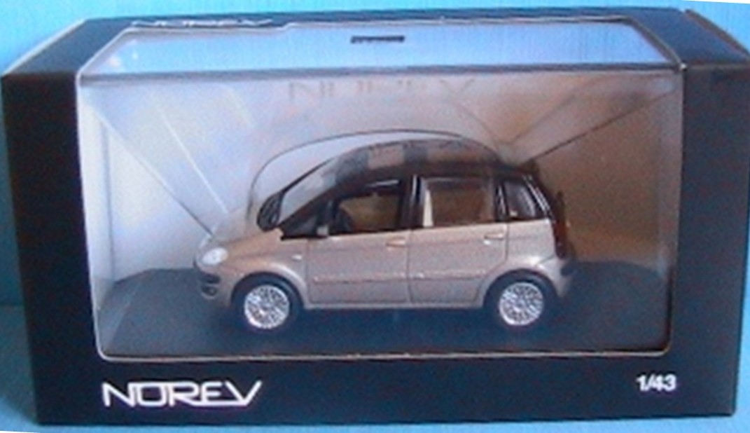 Lancia Musa Bicolore Norev 1:43 voiture miniature de collection premium