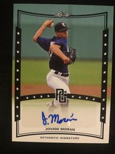 Minnesota Twins JOVANI MORAN autographed 2014 Leaf Perfect Game - Certified