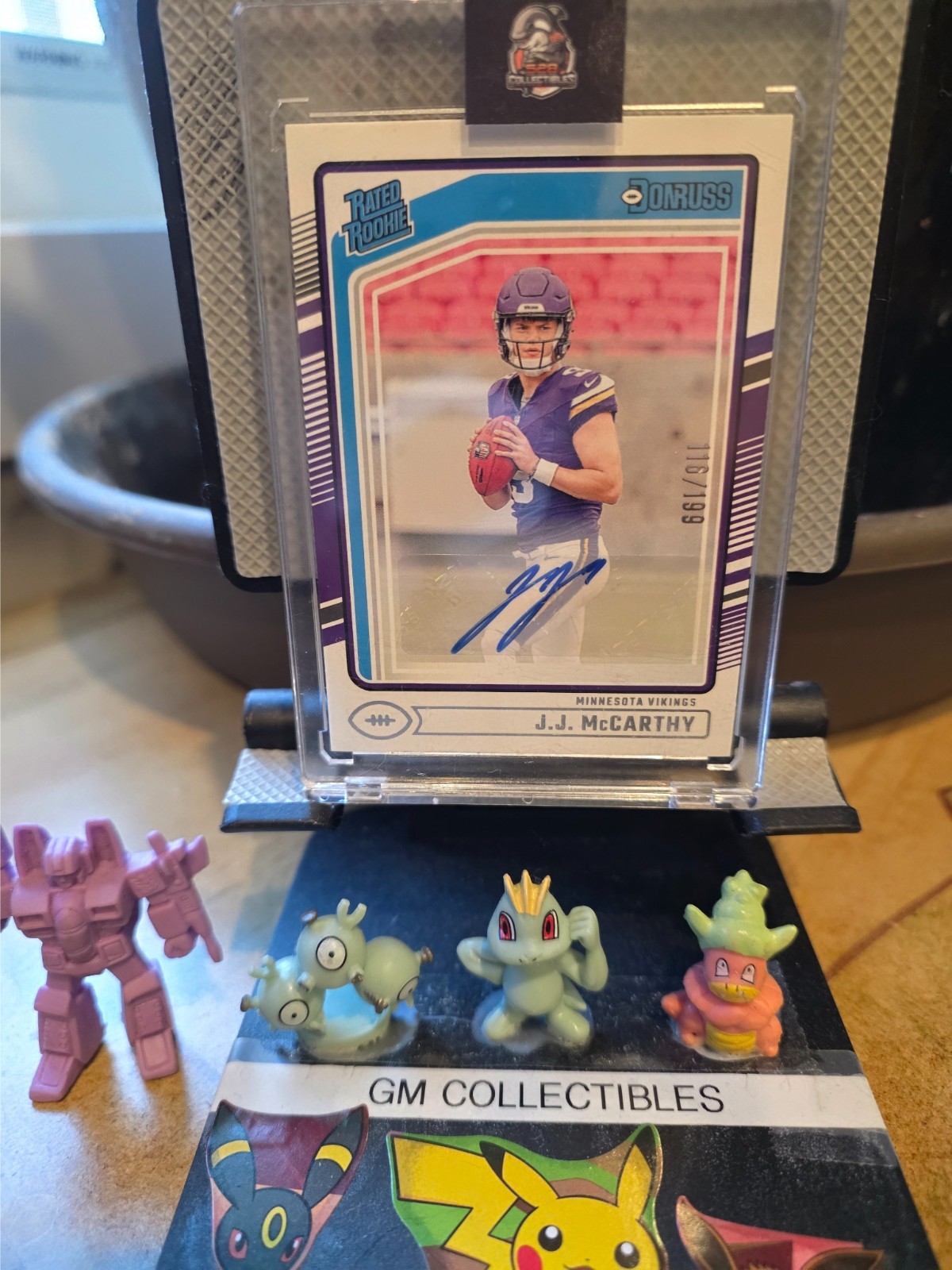 2024 Panini Donruss - Rated Rookie JJ McCarthy, AUTO SIGNED RC /199 VIKINGS 303