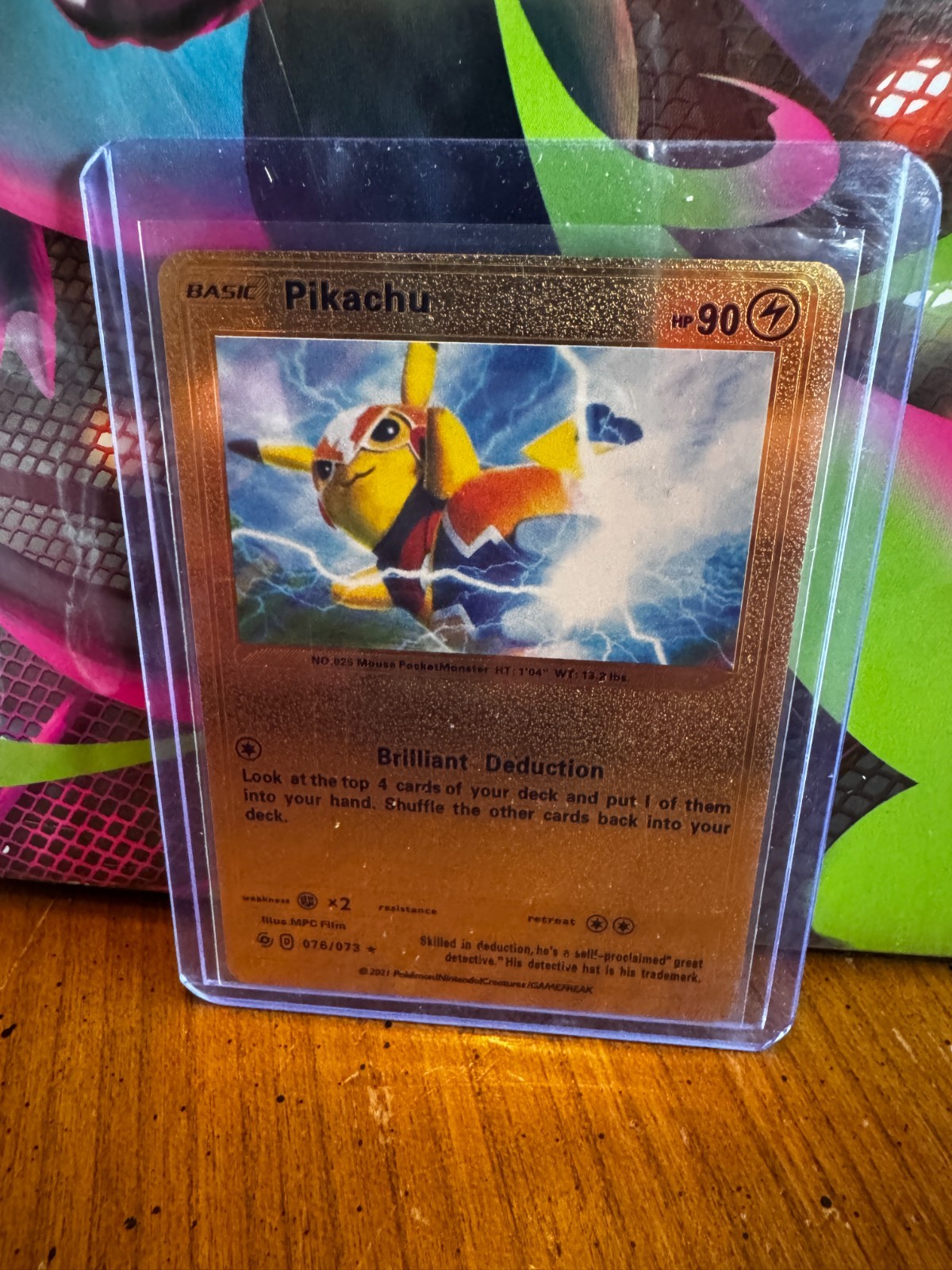 Pikachu 076/073 Gold Foil With Toploader