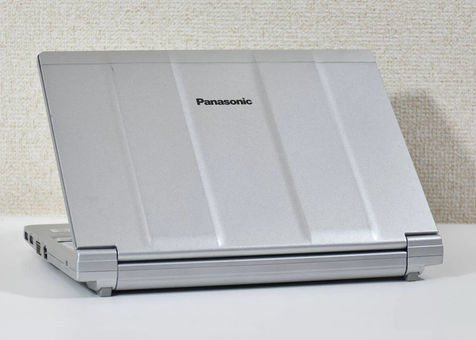 Panasonic Let's Note CF-SV9 i5-10210U 8GB 256GB SSD 12.1 pulgadas Foto 4 de 4