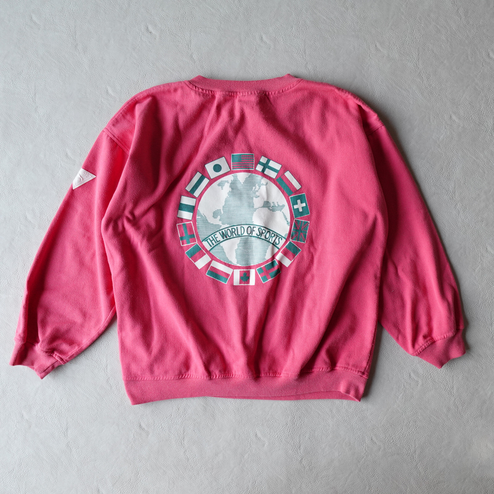 Puma Vintage Sports Globe Flag Sweatshirt Size Medium-image