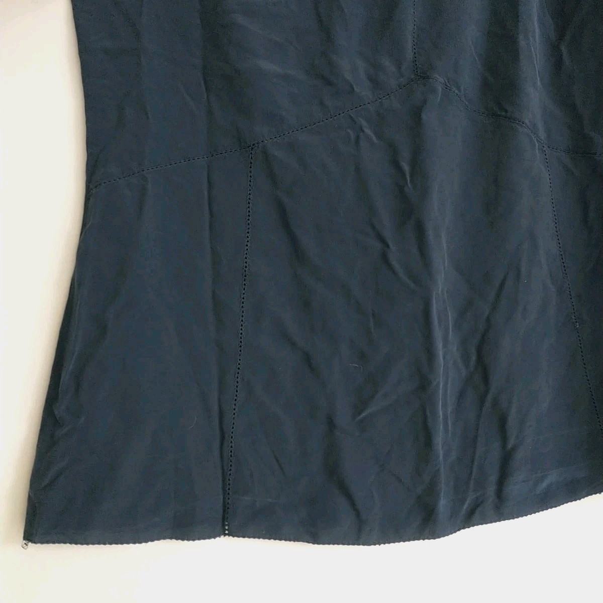 Tory Burch Blouse Top Womens 12 Navy Blue 100%Silk Eyelet Sleeveless Scoop Neck thumbnail 4