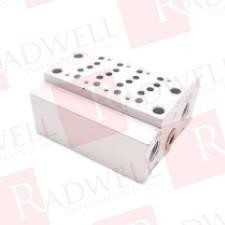 SMC SS5Y3-41-04-M5T / SS5Y34104M5T (NEW IN BOX)