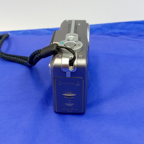Sony Digital Camera Cybershot DSC-P10 5.0MP Silver Tested - Picture 4 of 6