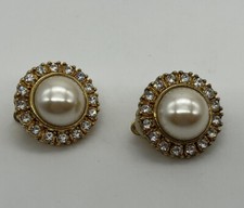 Gold Tone Earrimgs Fake Pearl Clip On