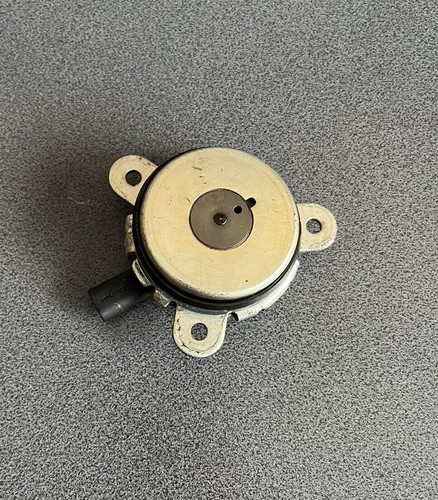 Ford Fiesta MK8 Nockenwellenversteller CM5G-6M280