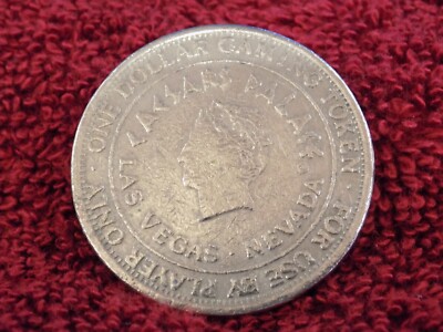 (NICE) VINTAGE $1 CAESARS PALACE LAS VEGAS NEVADA GAMING TOKEN 1980's - METAL