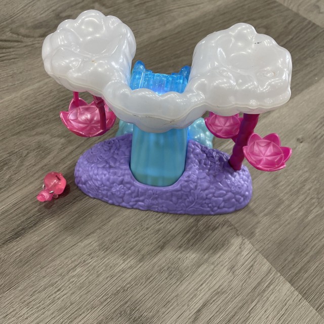 Hatchimals Colleggtibles Waterfall Playset With Lights and an Season