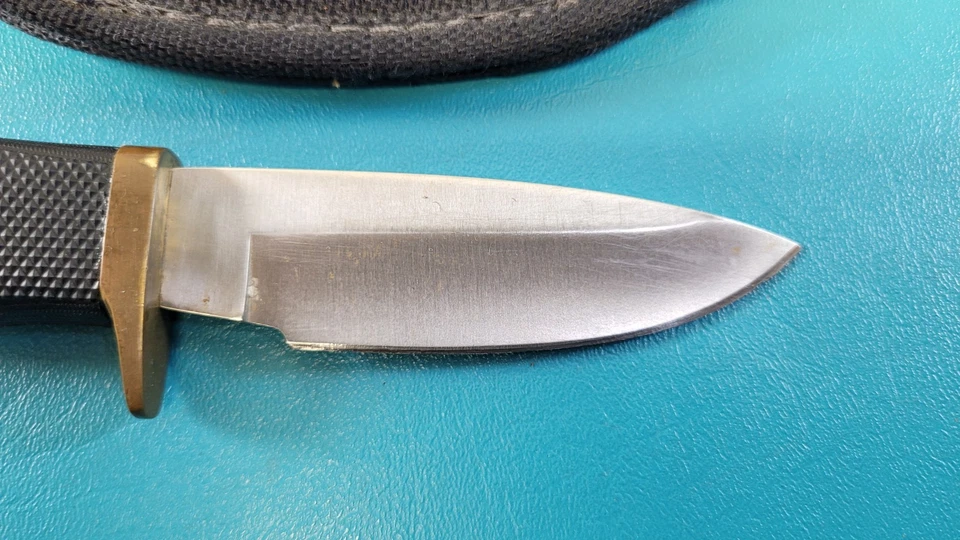 Buck 692 / Vanguard Knife + Scabbard Rubberized Brass Handle c. 1993  TR536 - Image 2 of 4