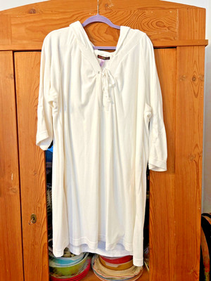 Stan Herman white 2X white hooded terry cloth cover up robe