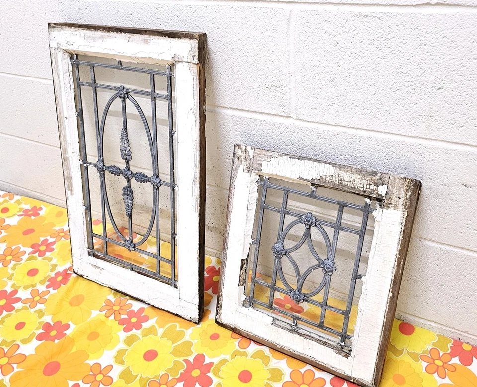 VINTAGE  SMALL CLEAR GLASS WINDOWS (2) TWO PANEL GOOD COND. NICE LOOK ORIG.FRAME - Image 2 of 4