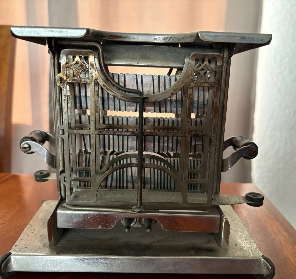 25+ Antique Universal Toaster for sale | Updated Oct 2026