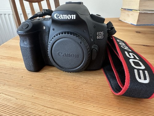 Canon EOS 60D Body Only 18.0MP Digital SLR Camera - Black - Picture 2 of 7