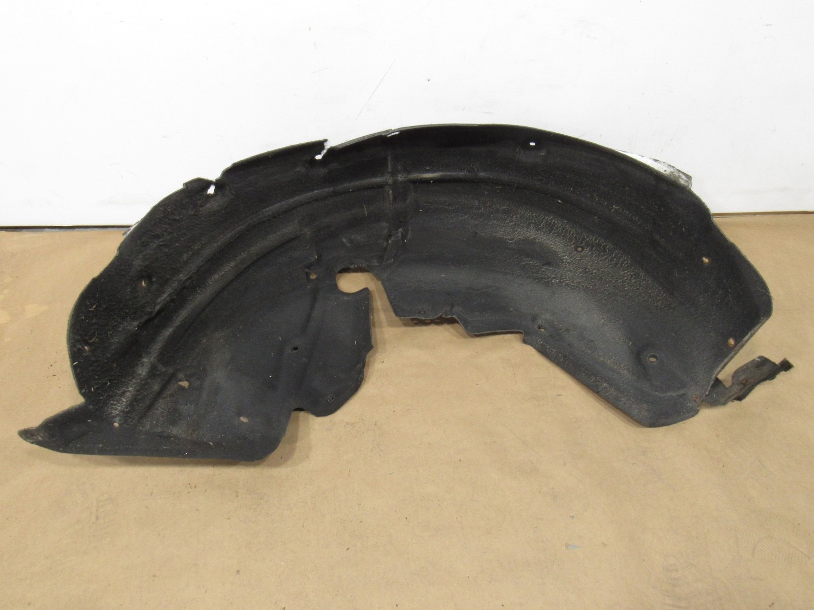 10-20 Bentley Mulsanne 2012 Rear Right Passenger Fender Liner Splash Shield @1