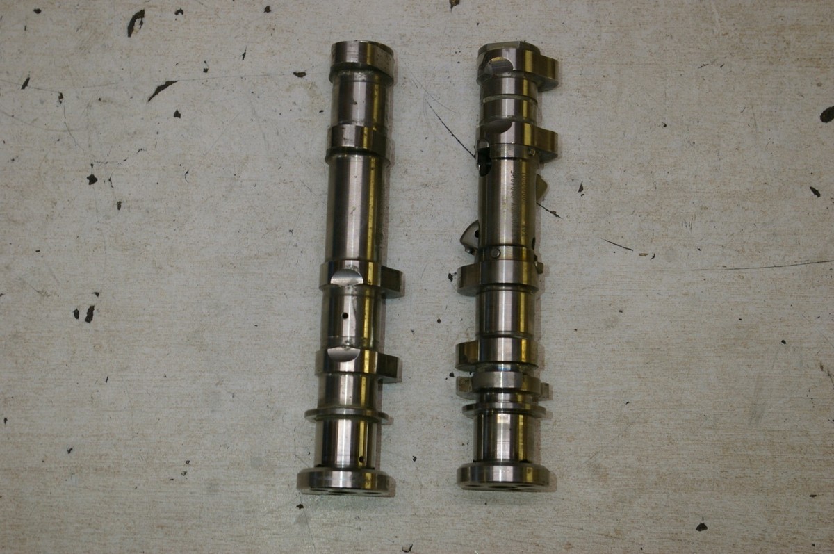 BMW K8x F750GS / F850GS Inlet Camshaft / Camshaft Exhaust 8394305 