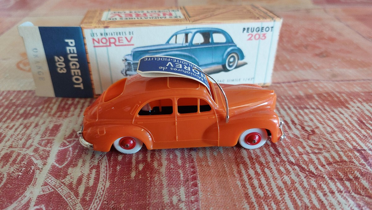 Peugeot 203 orange norev reedition